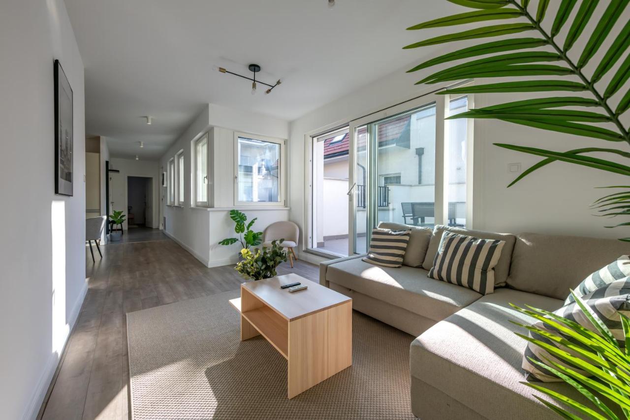 בודפשט Lovag 12 Terrace Designer Home מראה חיצוני תמונה